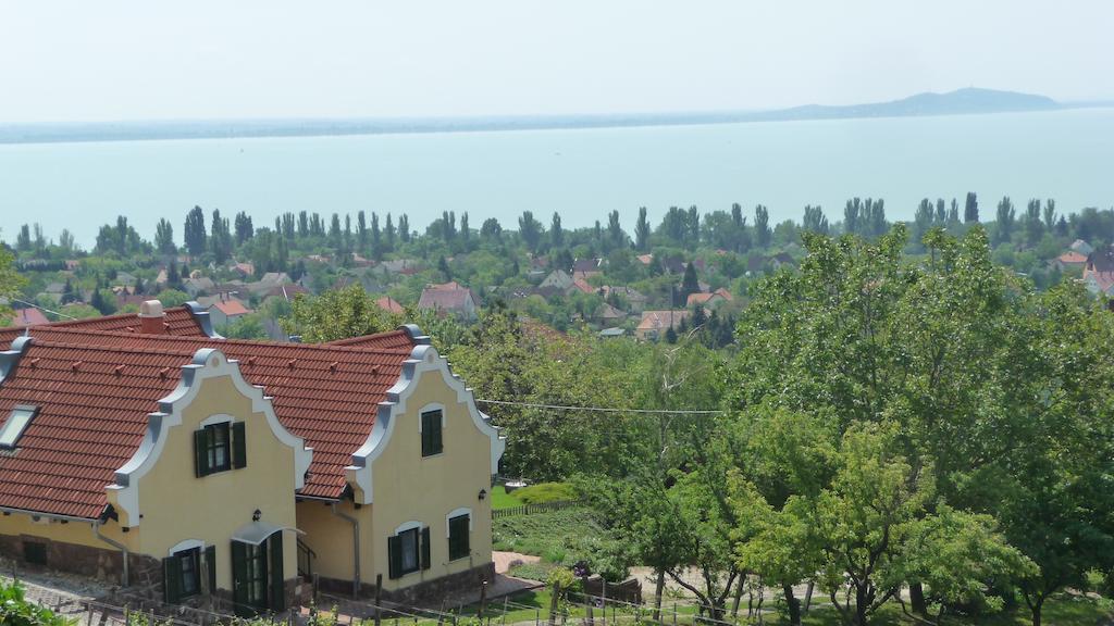 Hillside Apartments Révfülöp Exterior foto
