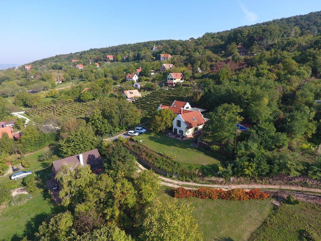 Hillside Apartments Révfülöp Exterior foto